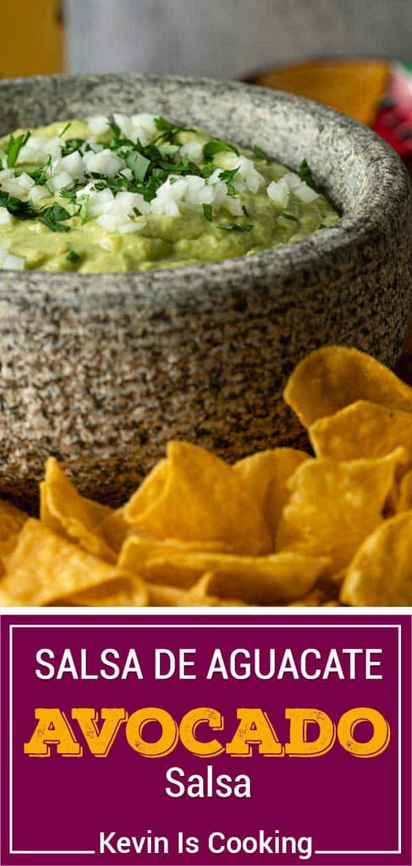 Avocado Salsa (Salsa De Aguacate) with chips