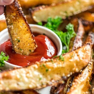 close up of Mom's Baked Potato Wedges