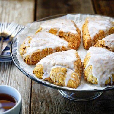 Pumpkin Scones with Maple Icing. www.keviniscooking.com