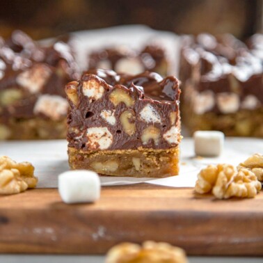 blonde brownies with topping of marshmallows and chocolate